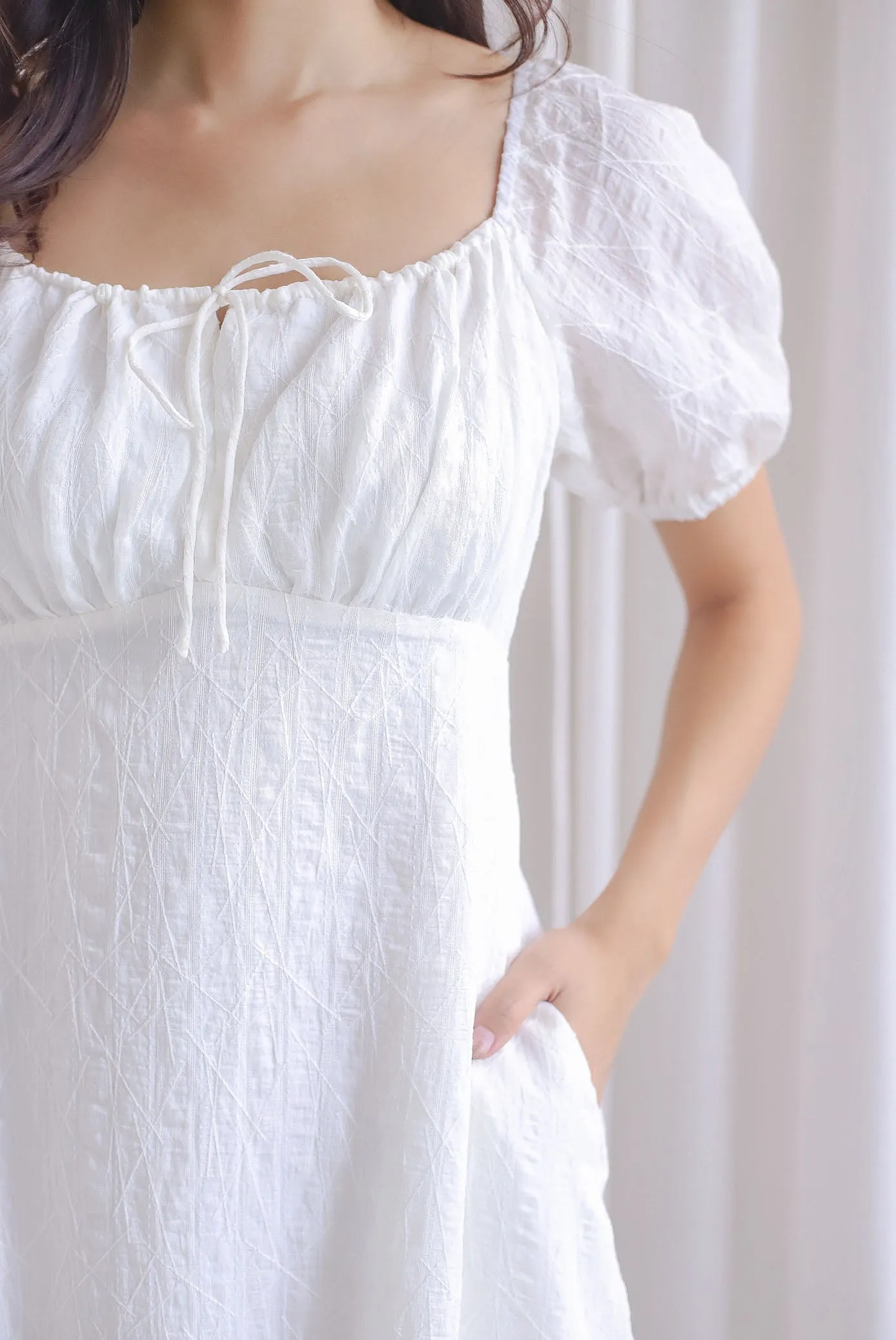 Patti Texture Puffy Sleeve Tie Midi Dress In White