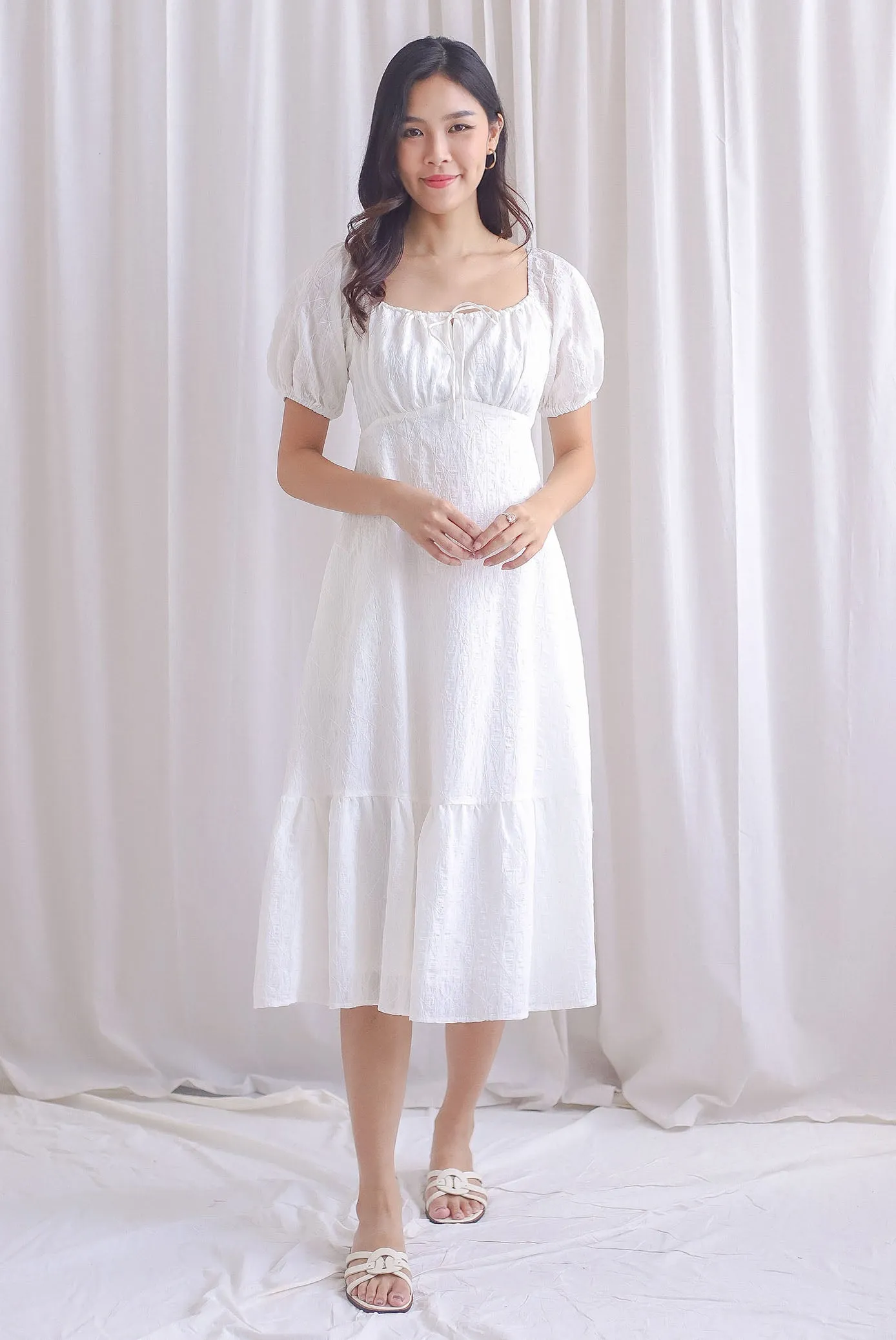 Patti Texture Puffy Sleeve Tie Midi Dress In White