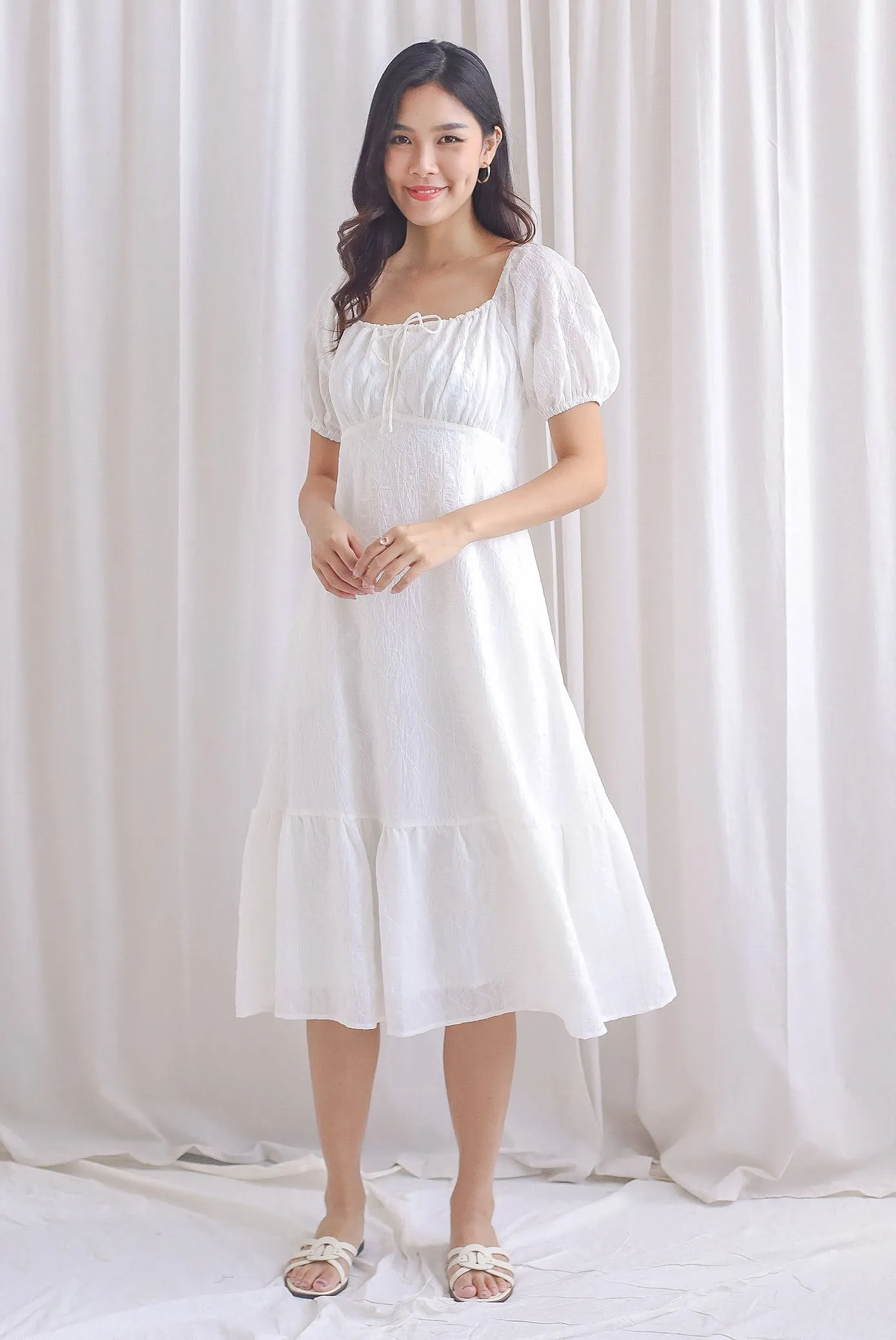Patti Texture Puffy Sleeve Tie Midi Dress In White