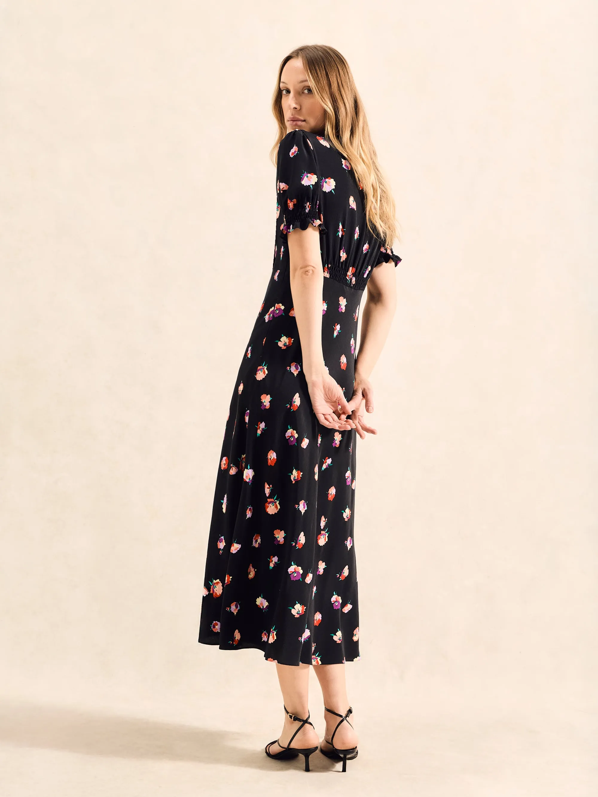 Petite Multi Pansy Print Shirred Cuff Midi Dress