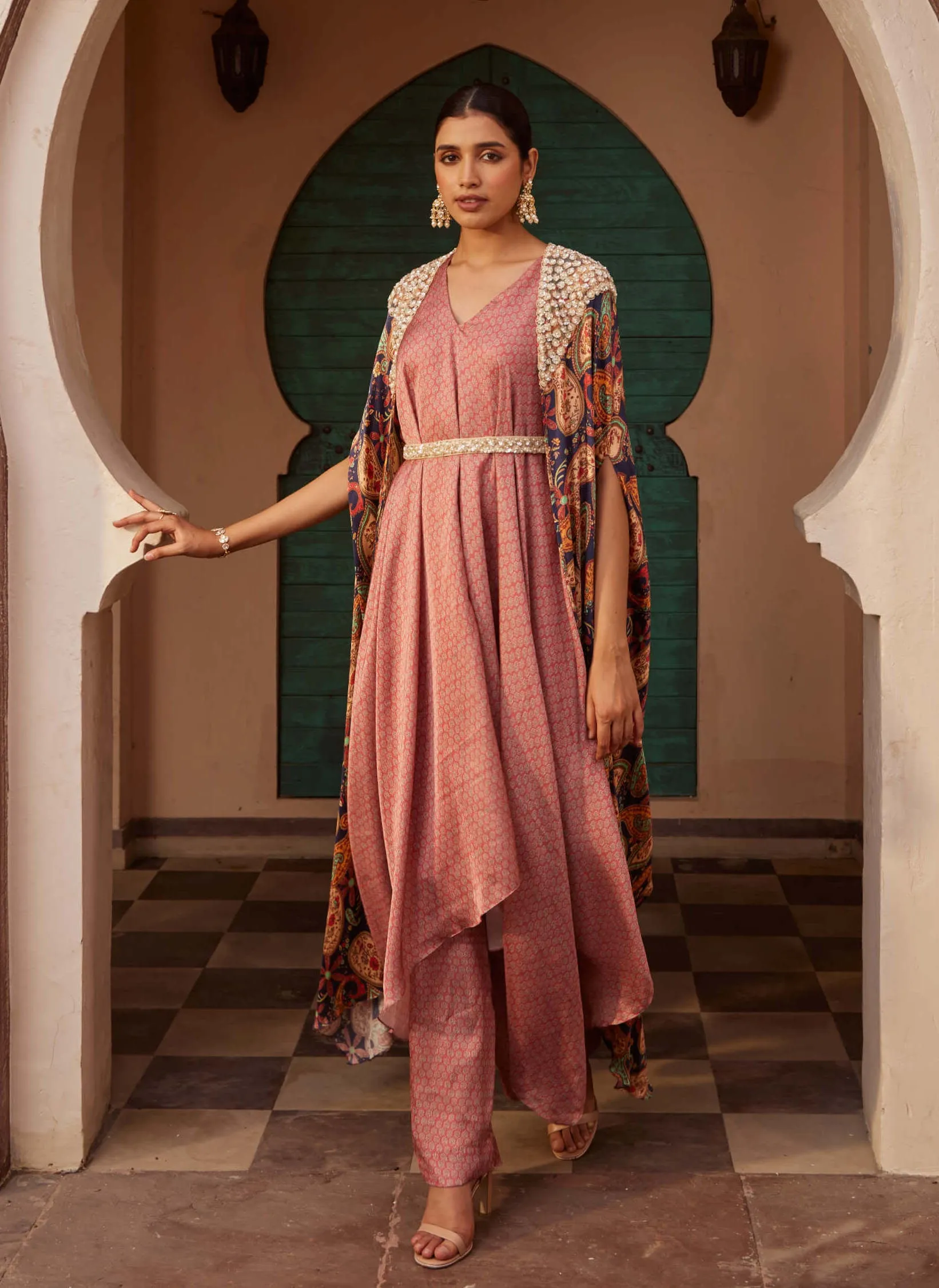 Pink drape kurta and cape set
