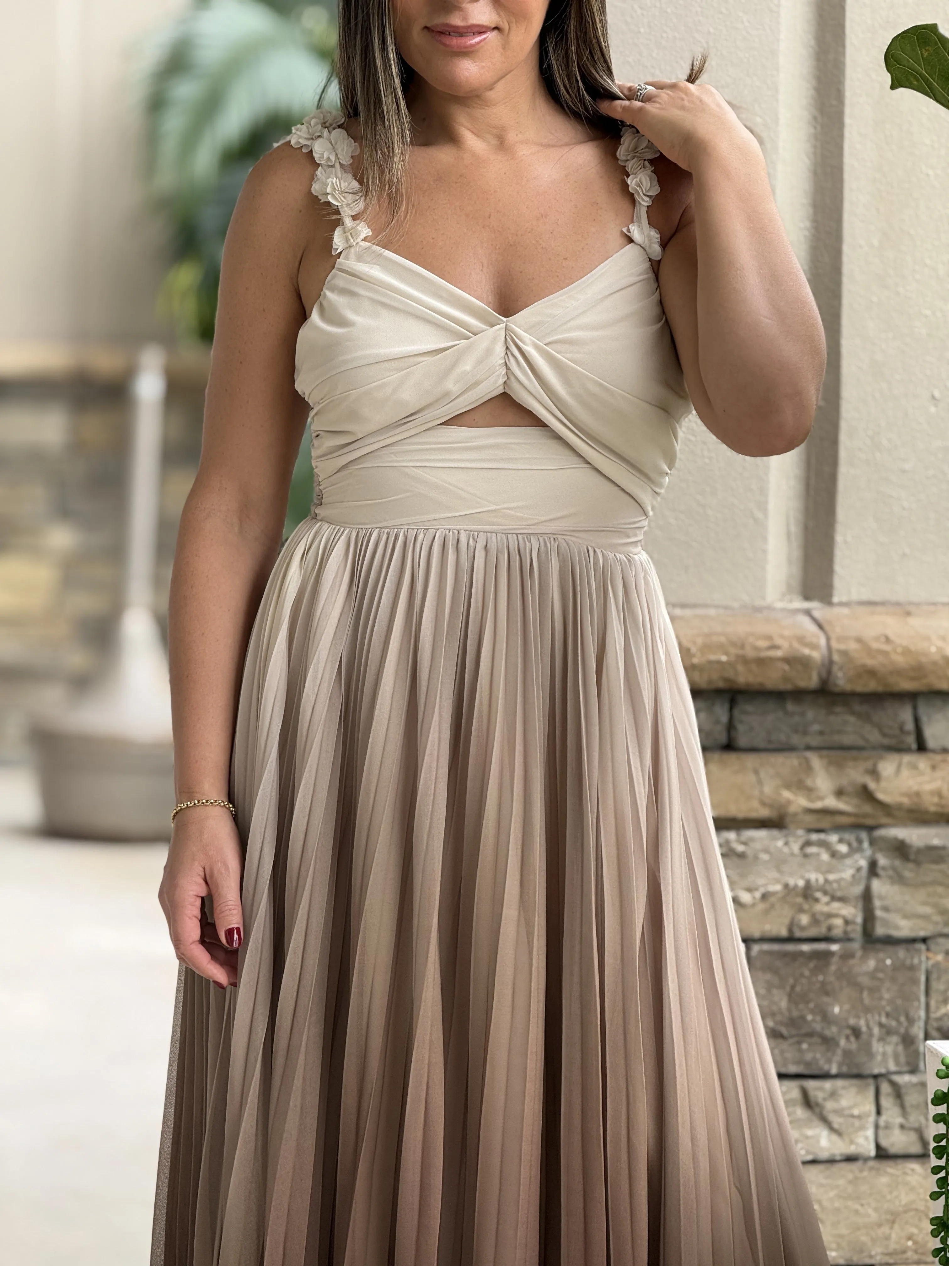 "Amanda" Ombre Pleated Maxi Dress