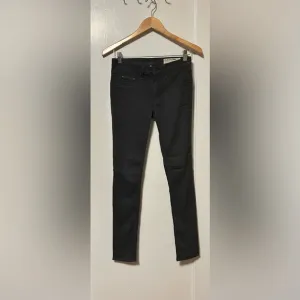 RAG &amp; BONE GRAY SKINNY JEANS SIZE 27