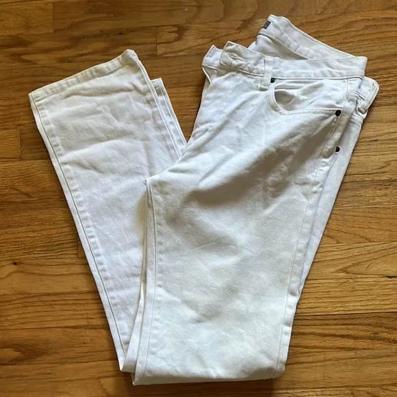 Reiss straight leg like new white jeans size 32 inches