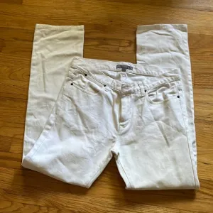 Reiss straight leg like new white jeans size 32 inches