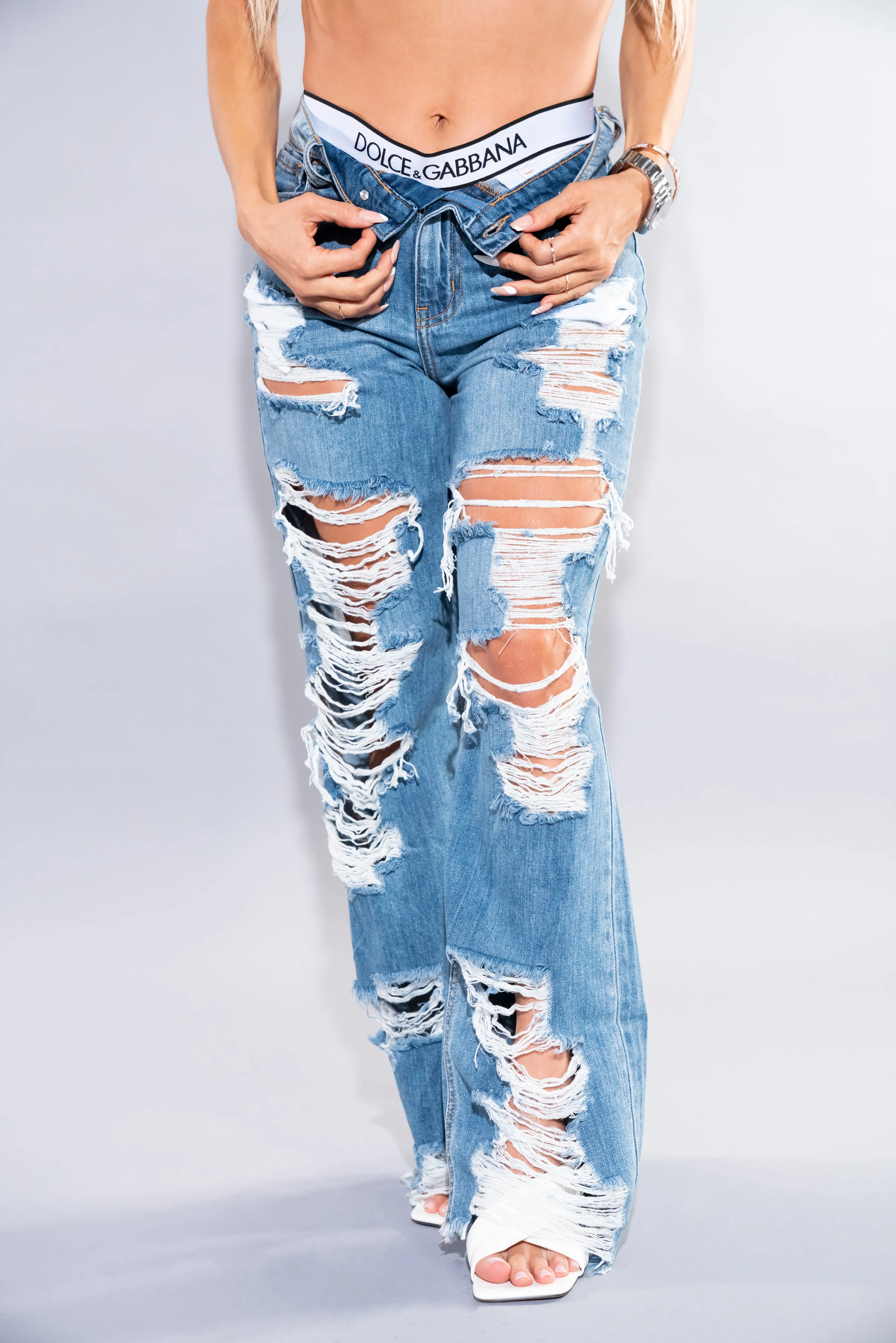 Ripped Highest waist Mom jeans