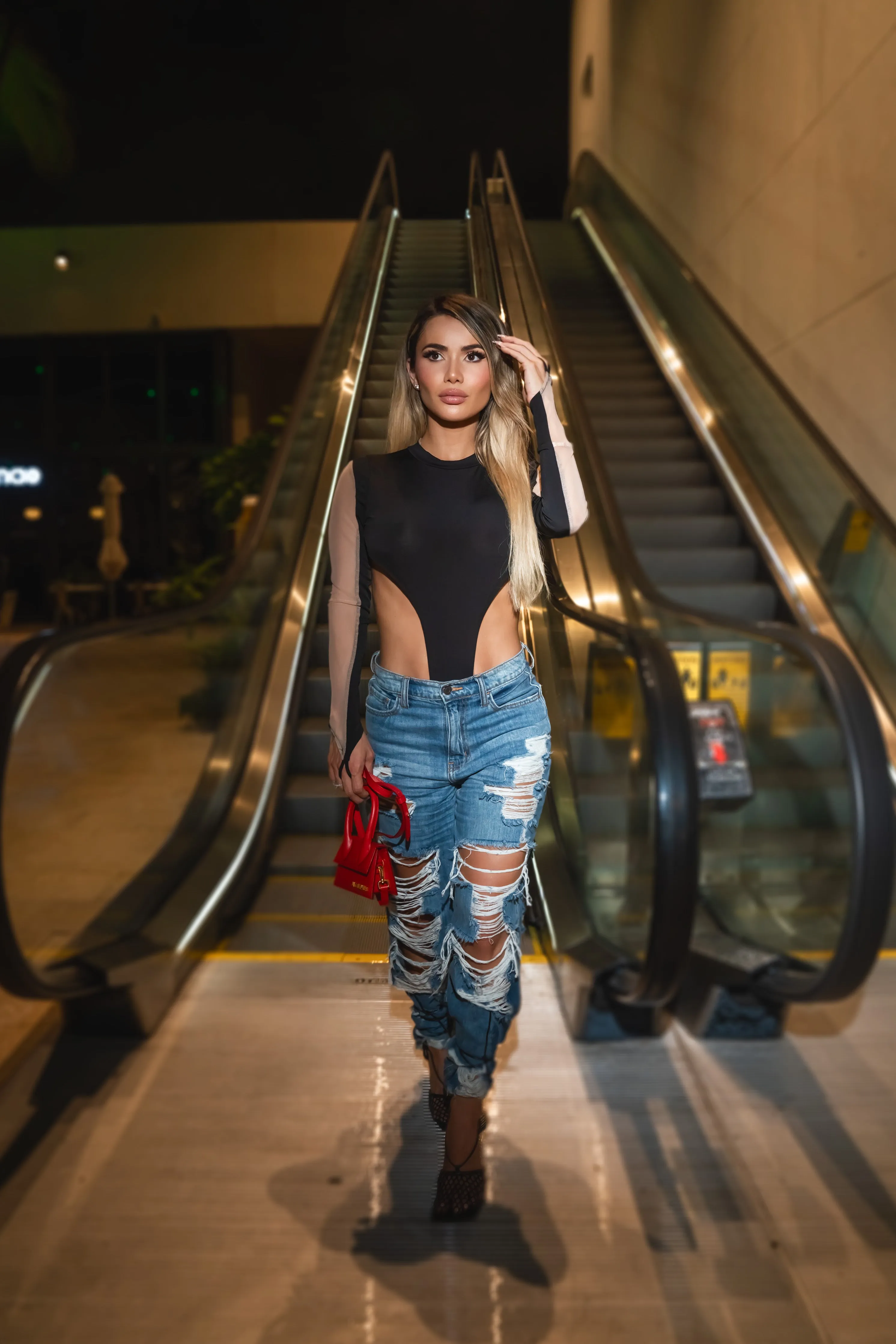 Ripped Highest waist Mom jeans