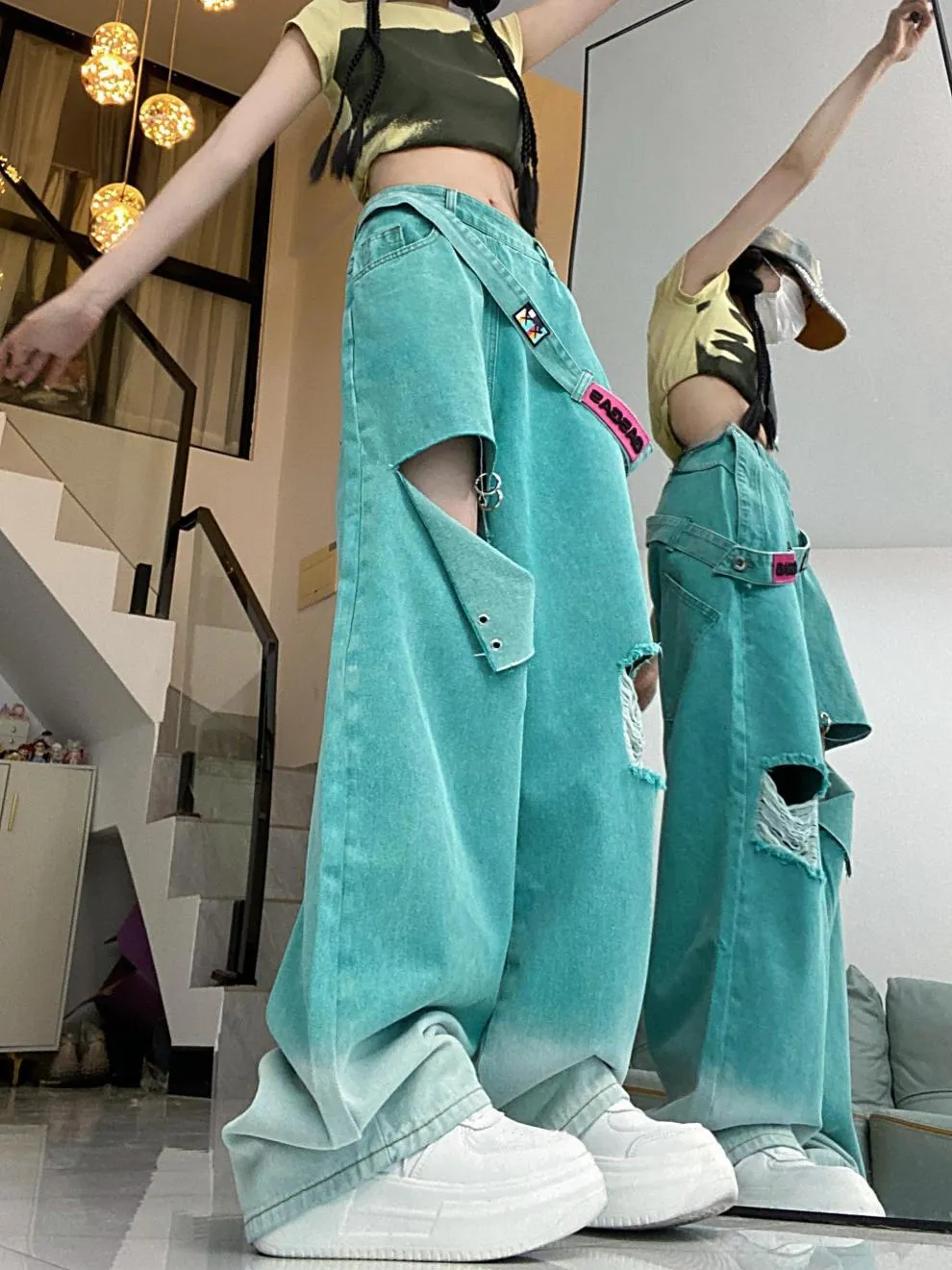 Ripped Straight-Leg Jeans-D849 | Inspanda