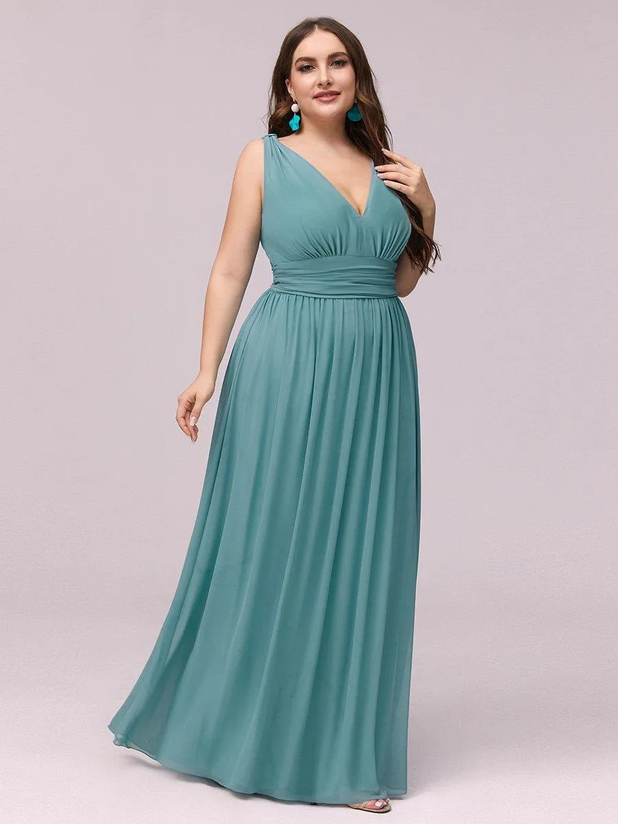Robe de demoiselle d'honneur en mousseline de soie à col en V grande taille