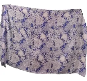 Secret Beach - Chrysanthemum - Navy & White