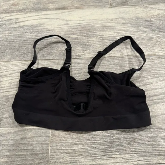 Skims seamless sculpt bralette in onyx L/XL