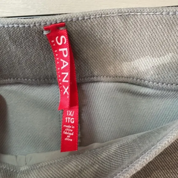 Spanx Camo Denim Skinny Legging Jeans Size 1X.