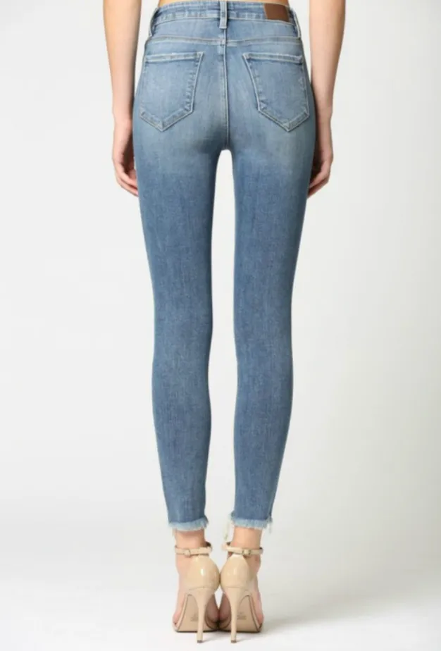 Taylor High Rise Basic Raw Hem