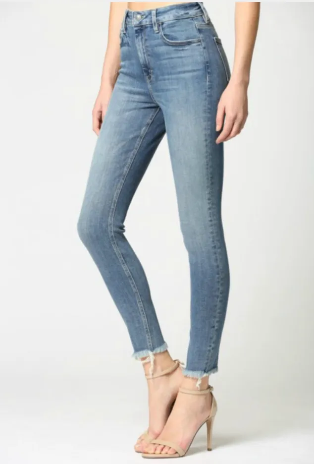 Taylor High Rise Basic Raw Hem