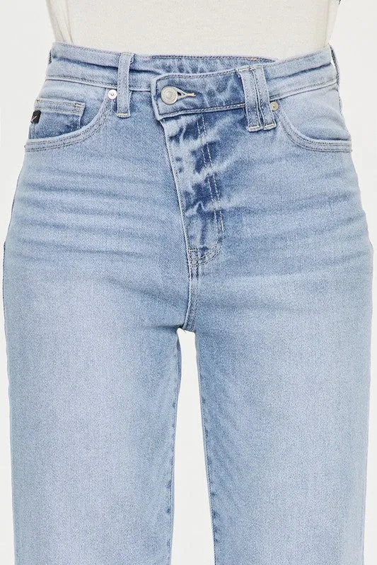 The Roxanna High Rise 90's Criss Cross Straight Jeans