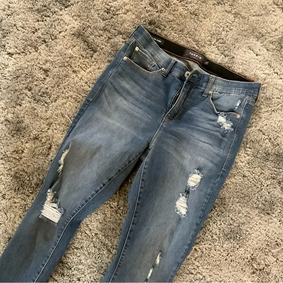 TORRID Bombshell Skinny Premium Stretch Mile Sky High-Rise Destructed Jeans
