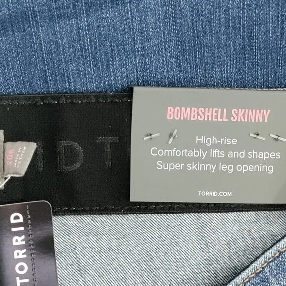 Torrid Jeans Bombshell Skinny Distressed High Rise Plus Size 20 R New NWT