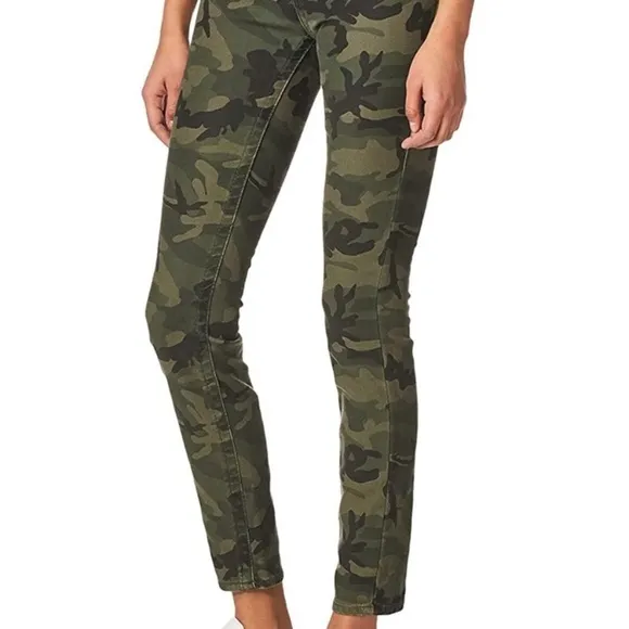 True Religion Mid Rise Camo Super Skinny Jeans Halle