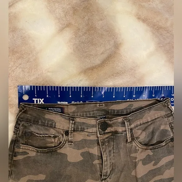 True Religion Mid Rise Camo Super Skinny Jeans Halle