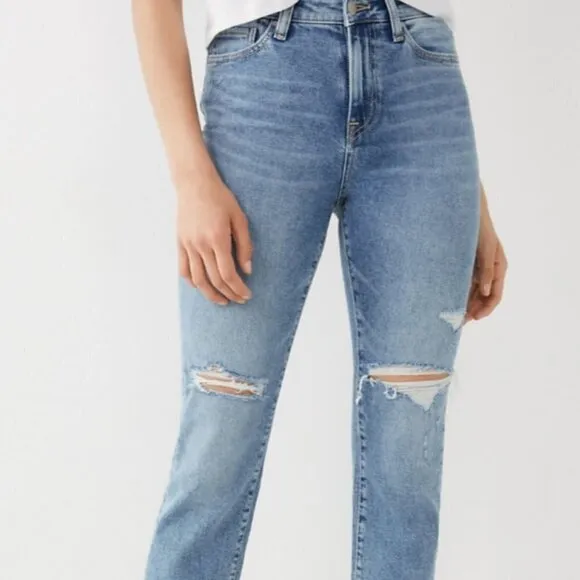 True Religion Starr Bite Out Hem Destructed denim. Size 28