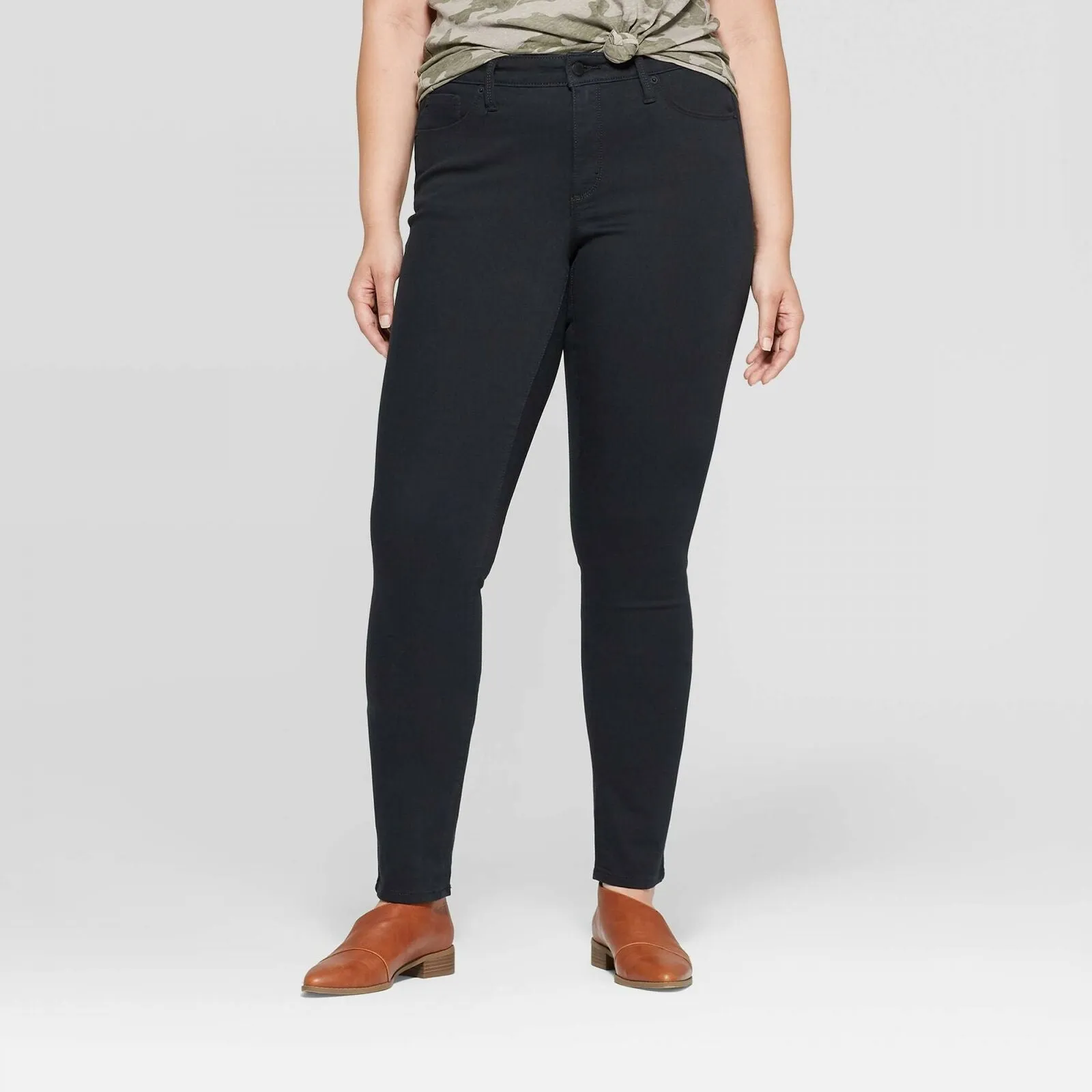 Universal Thread Women's Mid Rise Skinny Jeans