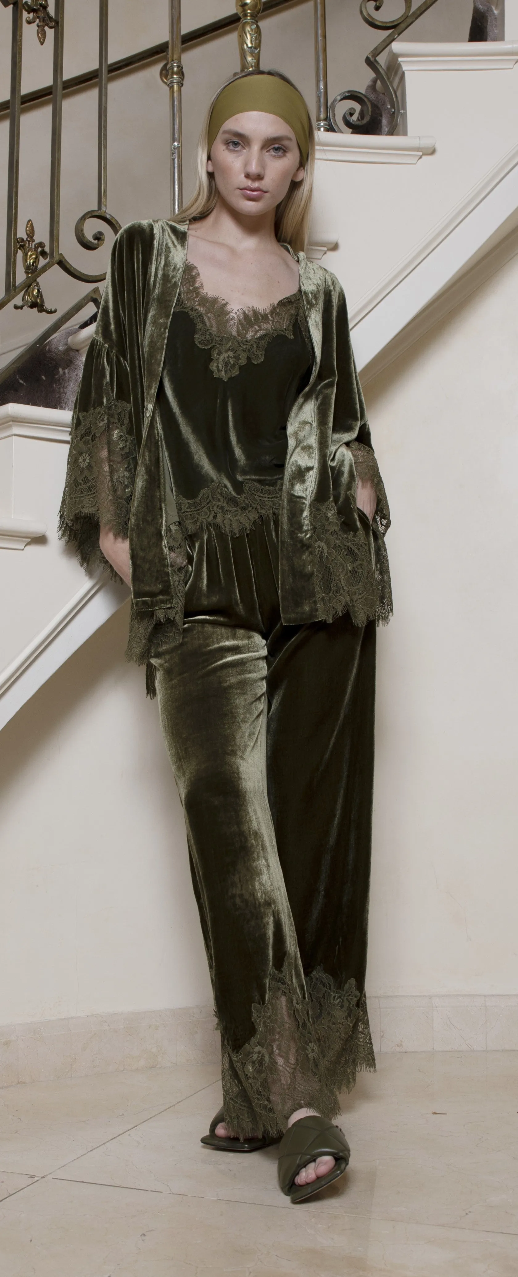 Velvet Coco Lace Kimono Black