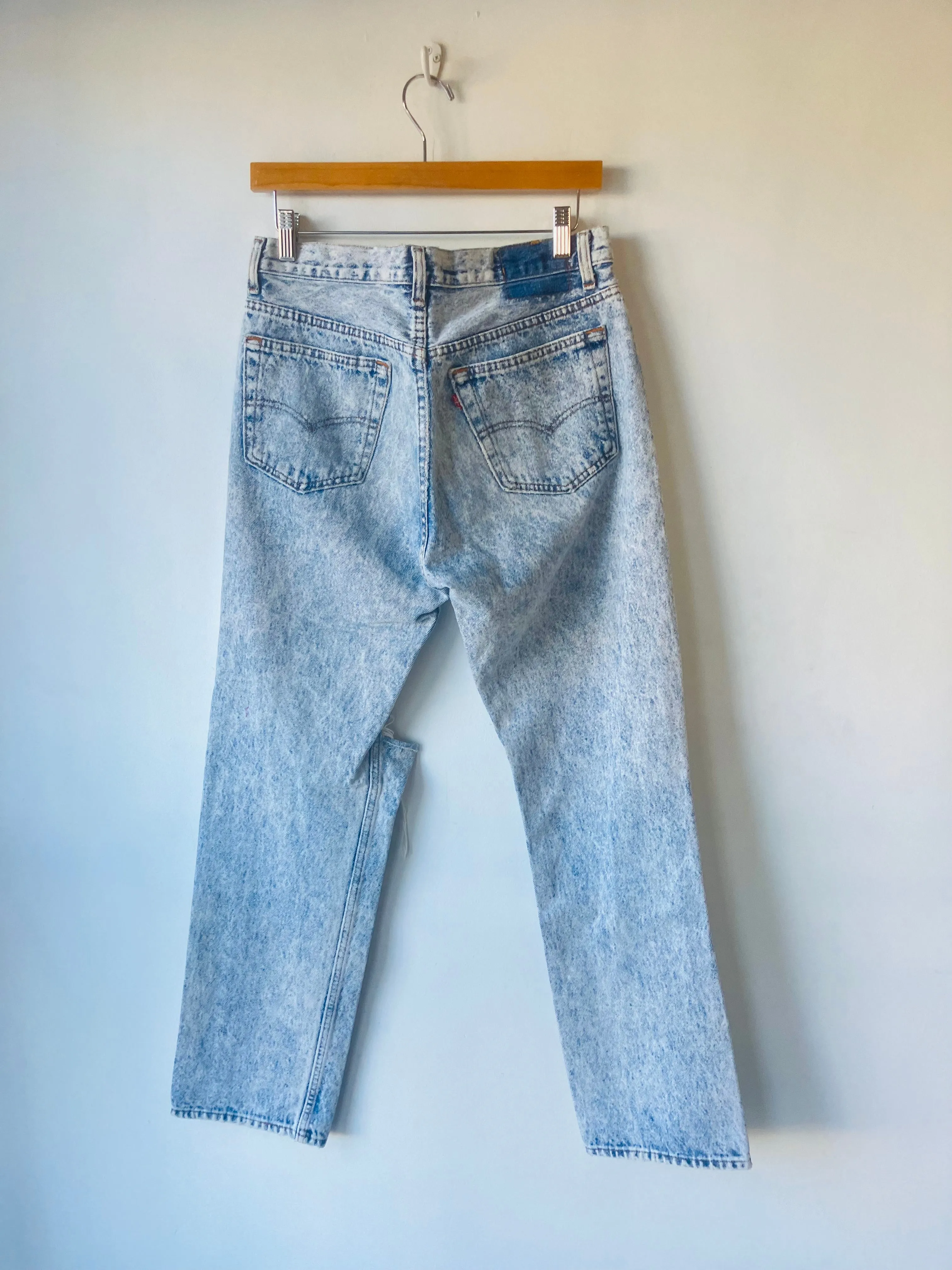 Vintage Levi’s Acid Washed Jeans w/ Ripped Knees