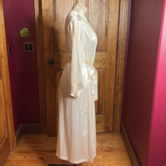 VTG Intimo‎ Amore satin silky long robe pearl floral lace blush lingerie Sz M