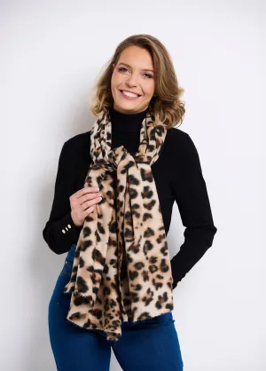 Warm wool scarf with leopard pattern