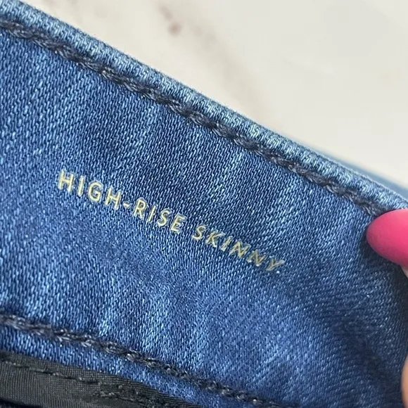 WHBM Medium Wash High Rise Skinny Cashmere Jeans - M9