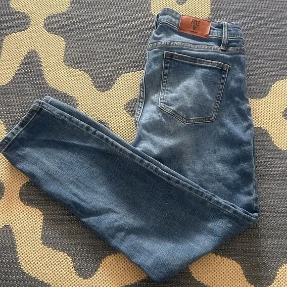 Women's Frye straight leg jeans